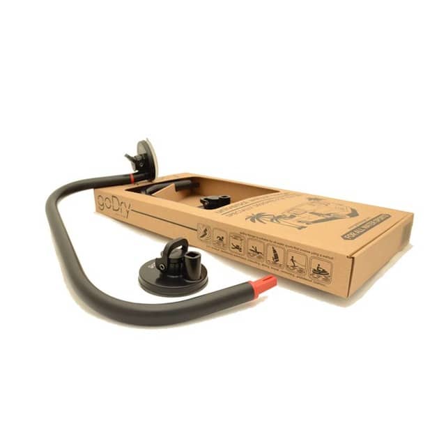 スペイン生まれのウォータースポーツ向けハンガー「goDry Hanger」日本上陸