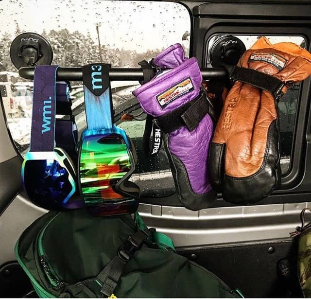 スペイン生まれのウォータースポーツ向けハンガー「goDry Hanger」日本上陸