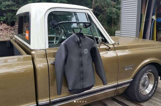 スペイン生まれのウォータースポーツ向けハンガー「goDry Hanger」日本上陸