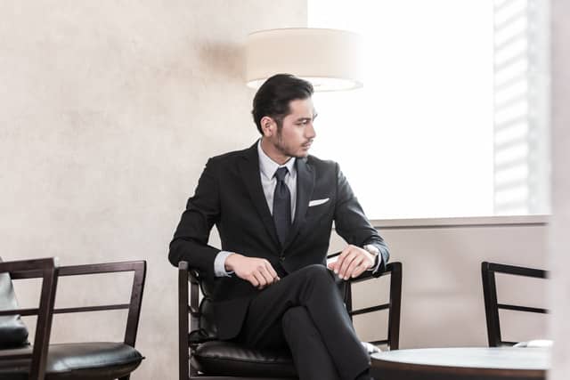 サッカーができるほどアクティブなビジネスウェア「Umditional Pants」販売開始