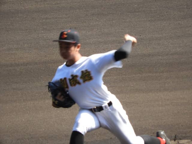 創成館・七俵君撮影：手束仁