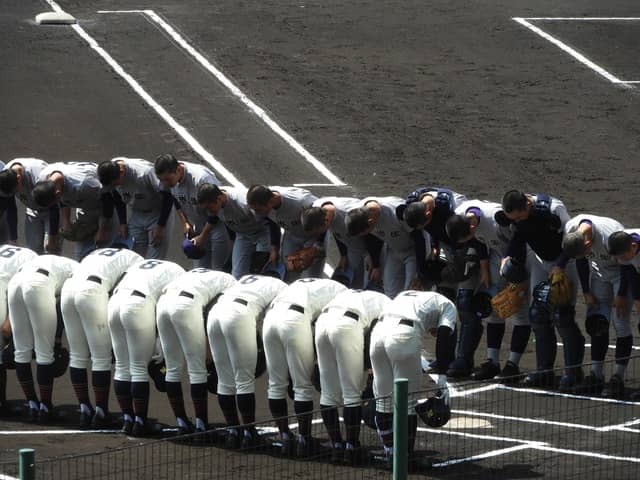 彦根東・花巻東撮影：手束仁