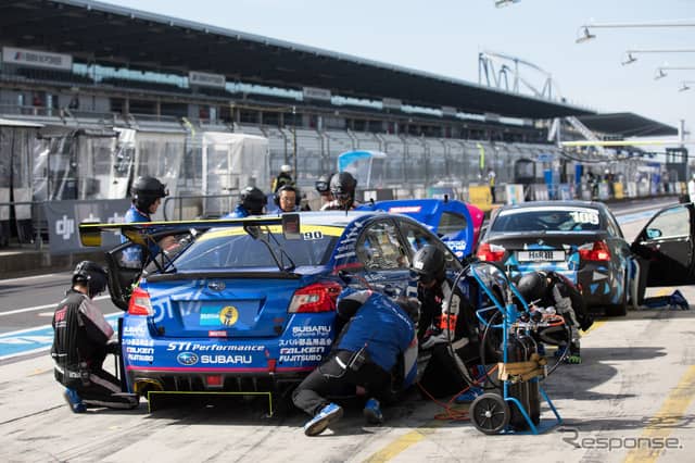 ニュル現地での「予選レース」に参戦したSUBARU WRX STI。《写真提供 SUBARU / STI》