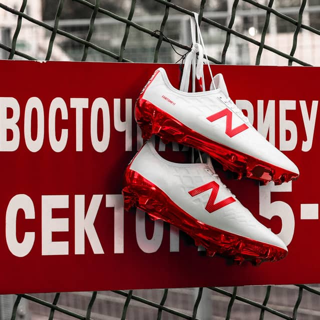 ニューバランス、ロシアからインスピレーションを受けた「OTRUSKA PACK」発売