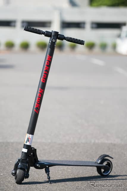 MaKingのマルチ電動キックボード『New K7』《撮影 五味渕秀行》