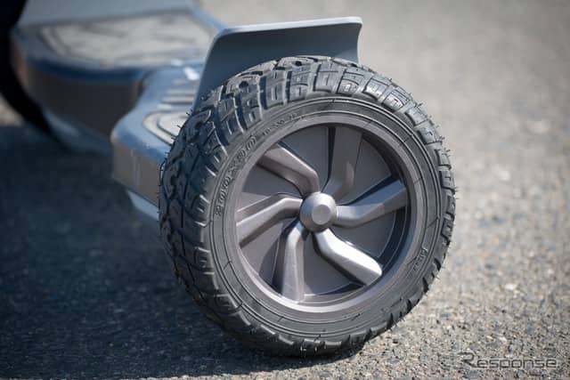 MaKingのバランススクーター『BSZ OFFROAD』《撮影 五味渕秀行》