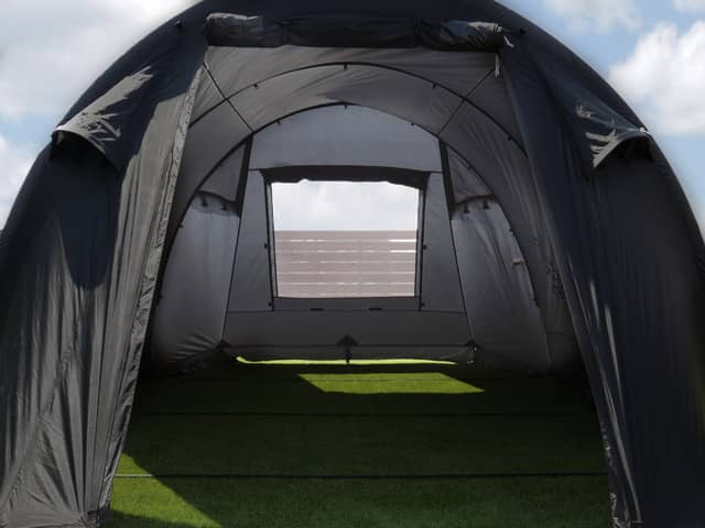 ツーリングキャンプ向けのフロアレス3人用テント「カマボコテントミニUL」限定発売