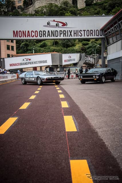 ランボルギーニ・マルツァル（向かって左）とエスパーダ