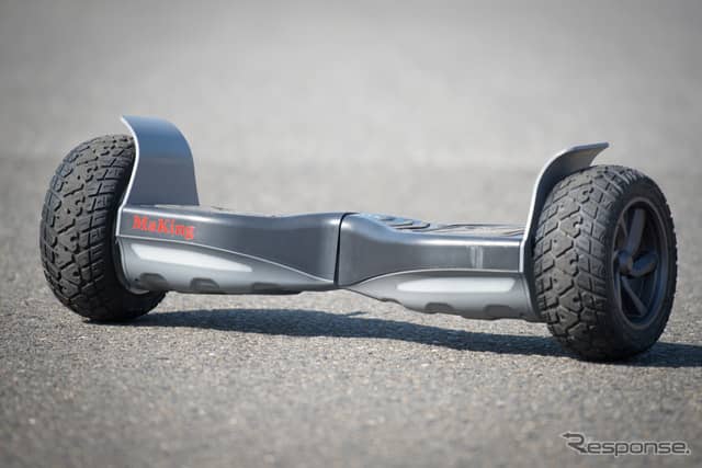 MaKingのバランススクーター『BSZ OFFROAD』《撮影 五味渕秀行》