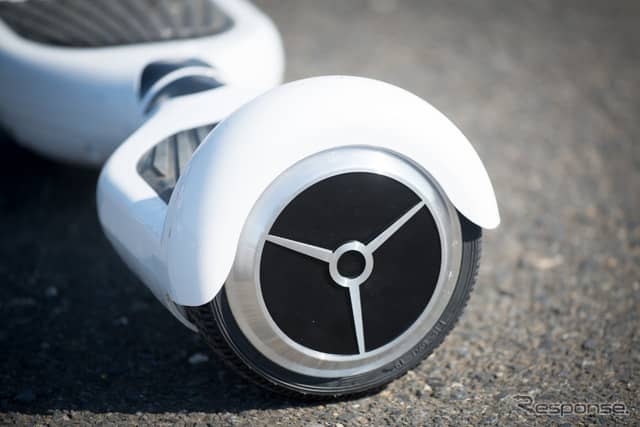 MaKingのバランススクーター『BSZ』《撮影 五味渕秀行》