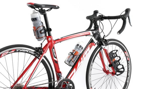 ボトルケージを好きな場所に取り付けられる自転車用マウント「どこでもダボ穴」発売