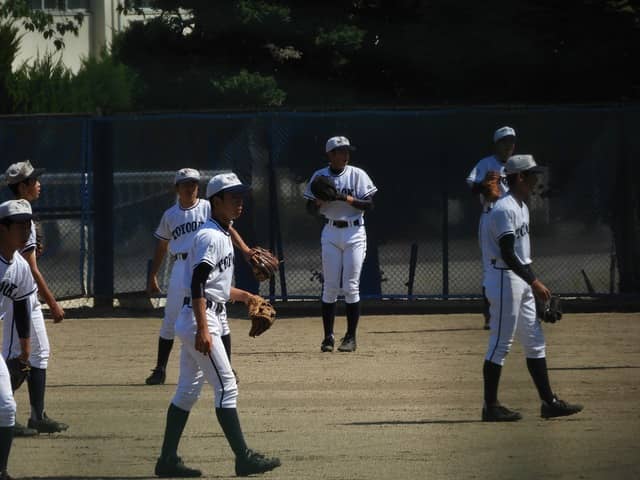 試合前のキャッチボールも怠ってはいけない手束仁