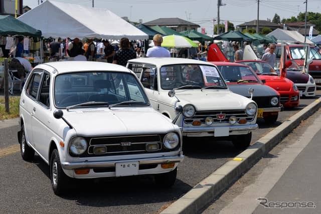 昭和のクラシックカーフェスティバル《撮影 嶽宮 三郎》