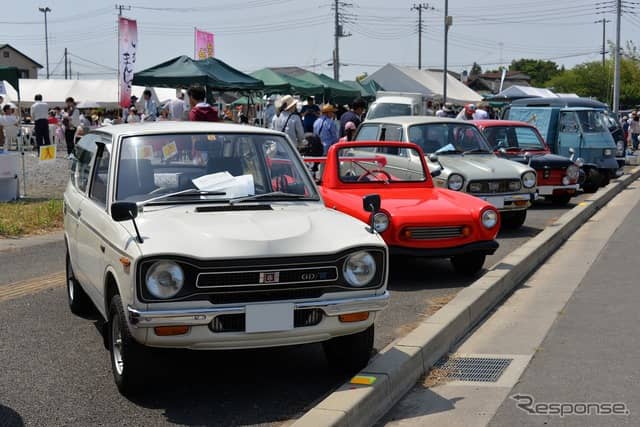 昭和のクラシックカーフェスティバル《撮影 嶽宮 三郎》
