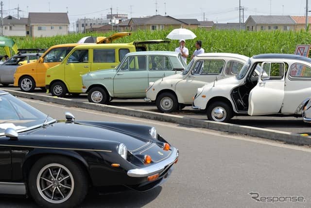 昭和のクラシックカーフェスティバル《撮影 嶽宮 三郎》
