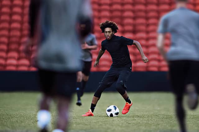 アディダス、ビビッドカラーのスパイク「ENERGY MODE PACK」発売