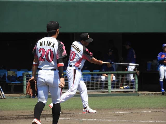 矢場とんブ―スターズのシートノック撮影：手束仁