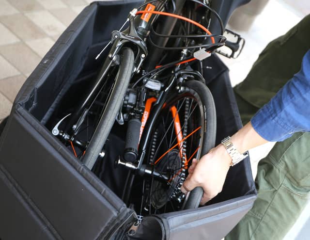 小径車向けの肉厚パッド入り収納用バッグ「耐衝撃輪行キャリングバッグミニ」発売