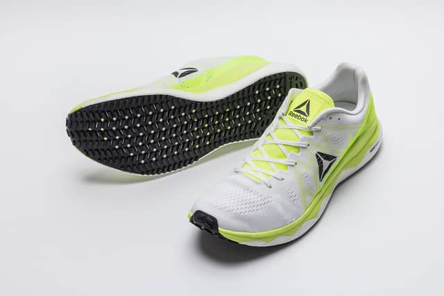 リーボック、約100グラムのレーシングシューズ「FLOATRIDERUNFAST PRO」限定発売