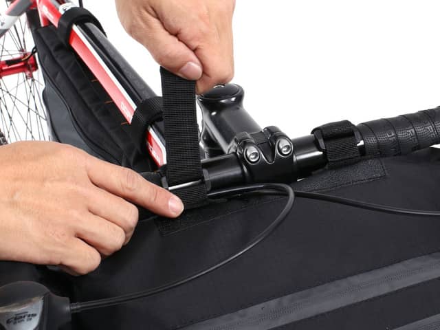 風呂敷構造の自転車用フロントバッグ「ラップハンドルバーバッグ」発売