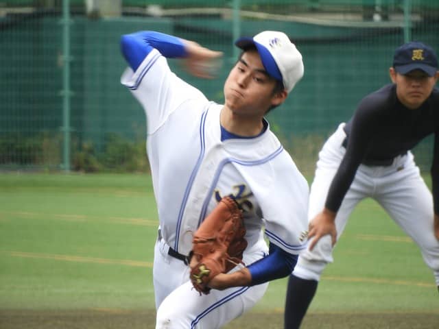 川越東・小笠原海大君撮影:手束仁