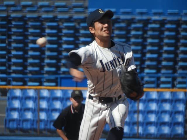 順天堂大・阿部倫太郎（３年・緑岡）撮影：手束仁