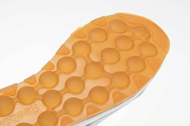 リーボック、ウォーキングシューズの新モデル「EVER ROAD DMX」発売