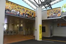 駅係員がユニフォーム姿で阪神を盛り上げる！「ウル虎の夏」開催