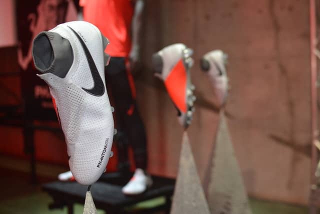 ナイキの「ファントム ビジョン」を実際に履いてみた…足への馴染み方がすごい！撮影：大日方航
