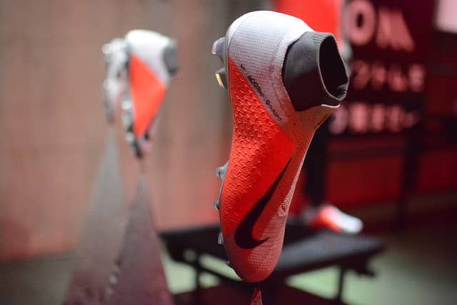 ナイキの「ファントム ビジョン」を実際に履いてみた…足への馴染み方がすごい！撮影：大日方航