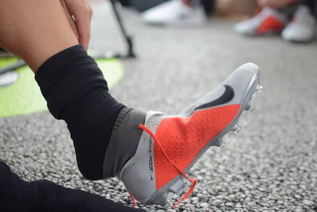 ナイキの「ファントム ビジョン」を実際に履いてみた…足への馴染み方がすごい！撮影：大日方航