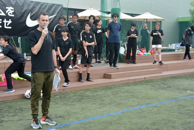 ナイキの「ファントム ビジョン」を実際に履いてみた…足への馴染み方がすごい！撮影：大日方航