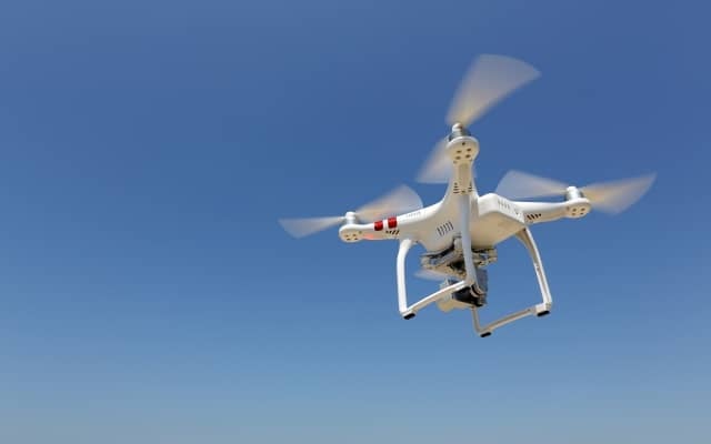 ドローンでスポーツ観戦が変わる!?「Swarm Arena」が見せる未来とは