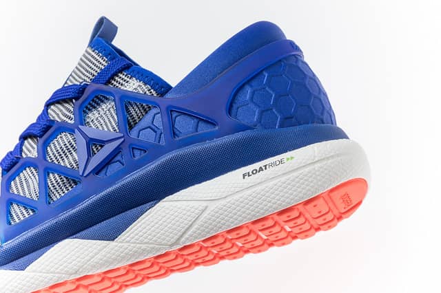 リーボック、足元をしっかりホールドするランニングシューズ「FLOATRIDE　FLEXWEAVE」発売