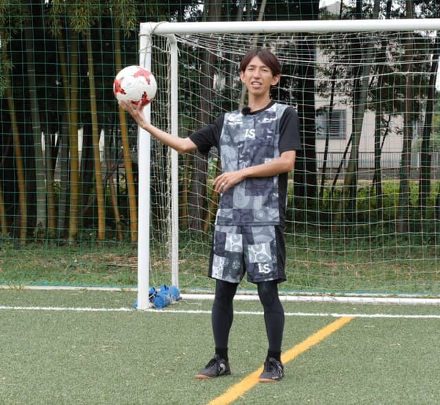 ドリブル専門指導者・岡部将和のテクニック動画を「サカテク」が公開