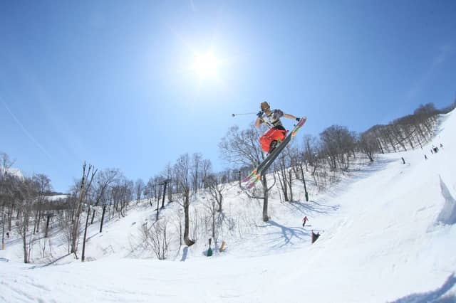 アルツ磐梯と猫魔スキー場、初心者から上級者まで対応するパークを展開