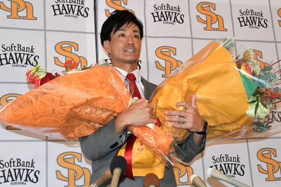 鷹一筋15年→引退の城所氏、福田との自主トレ動画公開「俺は何を目指して…」