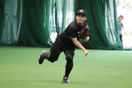 甲斐キャノンに迫る！　背後から撮影した50M送球動画が話題に「ハンパない」