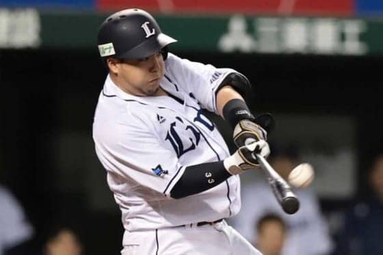 西武山川、真横から撮影された「迫力満点」打撃練習が話題「スイングはやっ」