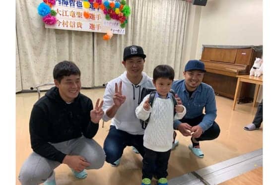 西武内海、昨季の投球回数と同じ82個のランドセルを寄贈「今年は最低3桁を」
