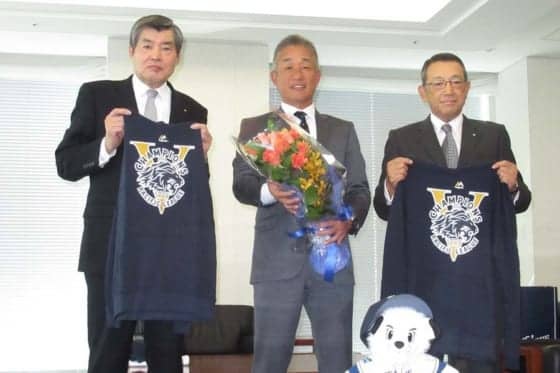 西武・辻監督が古巣の日本通運に優勝報告「これがなかったら今のオレはない」