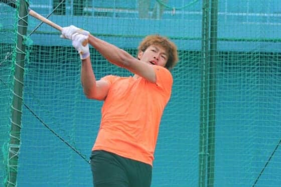 「ホームランを打てるスイングを」鷹・柳田が語る打撃と自主トレのポイントは…
