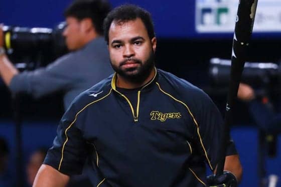 “就活中”の元阪神ロサリオ、MLB通算360発強打者との“自主トレ写真”を公開