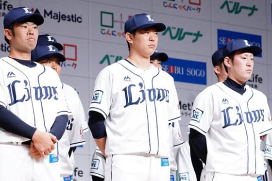 西武内海、ファンにユニ姿初披露　悩みを吐露「気も遣われるだろうし…」