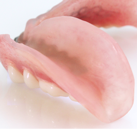 パフォーマンスを向上するスポーツ用入れ歯「コンフォートスポーツ」発売