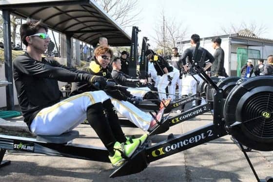 鷹キャンプに響く悲鳴…新トレーニング機が登場　柳田「全部きつい」