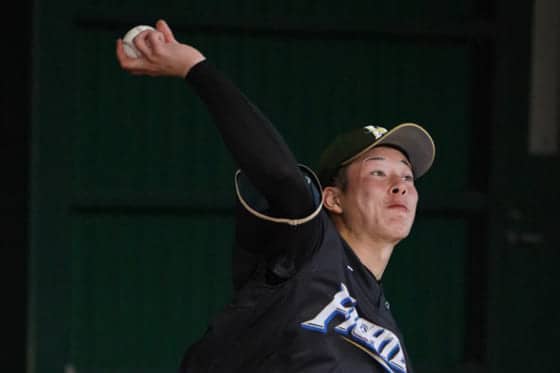 日ハムドラ1吉田輝初ブルペンを他球団007も注目「球持ちのいいピッチャー」