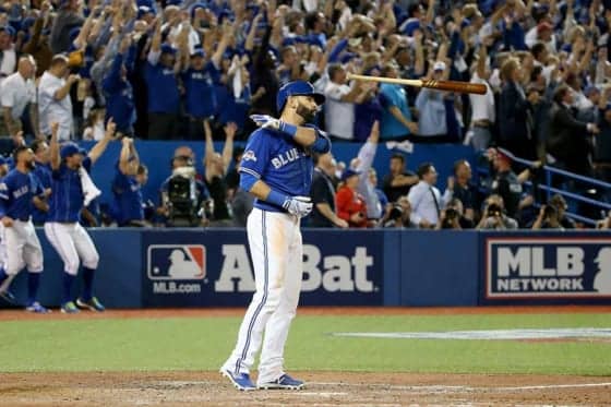 【MLB】翌年に大乱闘…バティスタの“バット投げ”ホームランボールが310万円で落札