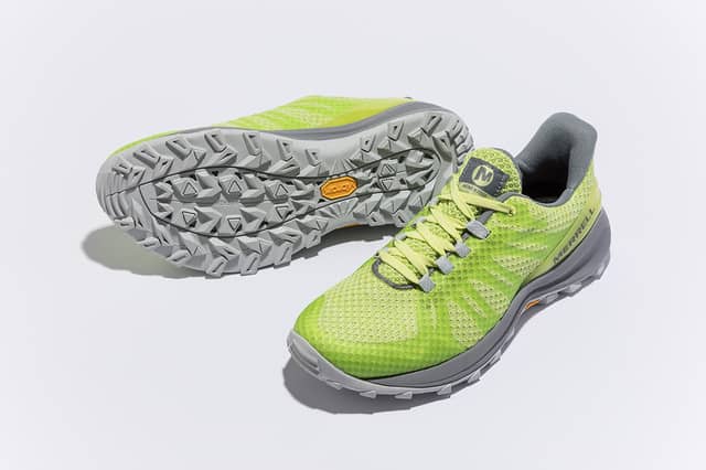 メレル、悪路でも安全な走りをサポートするトレイルランニング専用モデル「MOMENTOUS」発売