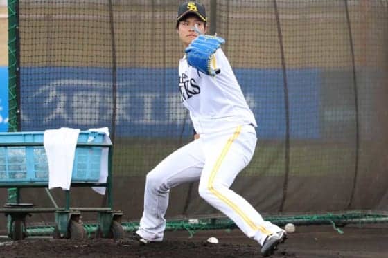鷹ドラ1甲斐野を工藤監督も絶賛　150キロで柳田斬りに「明日は1面だ」